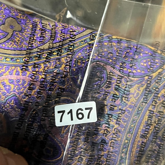 Trafalgar Men's 100% Silk Paisley Necktie Purple Gold Luxury - Picture 4 of 12